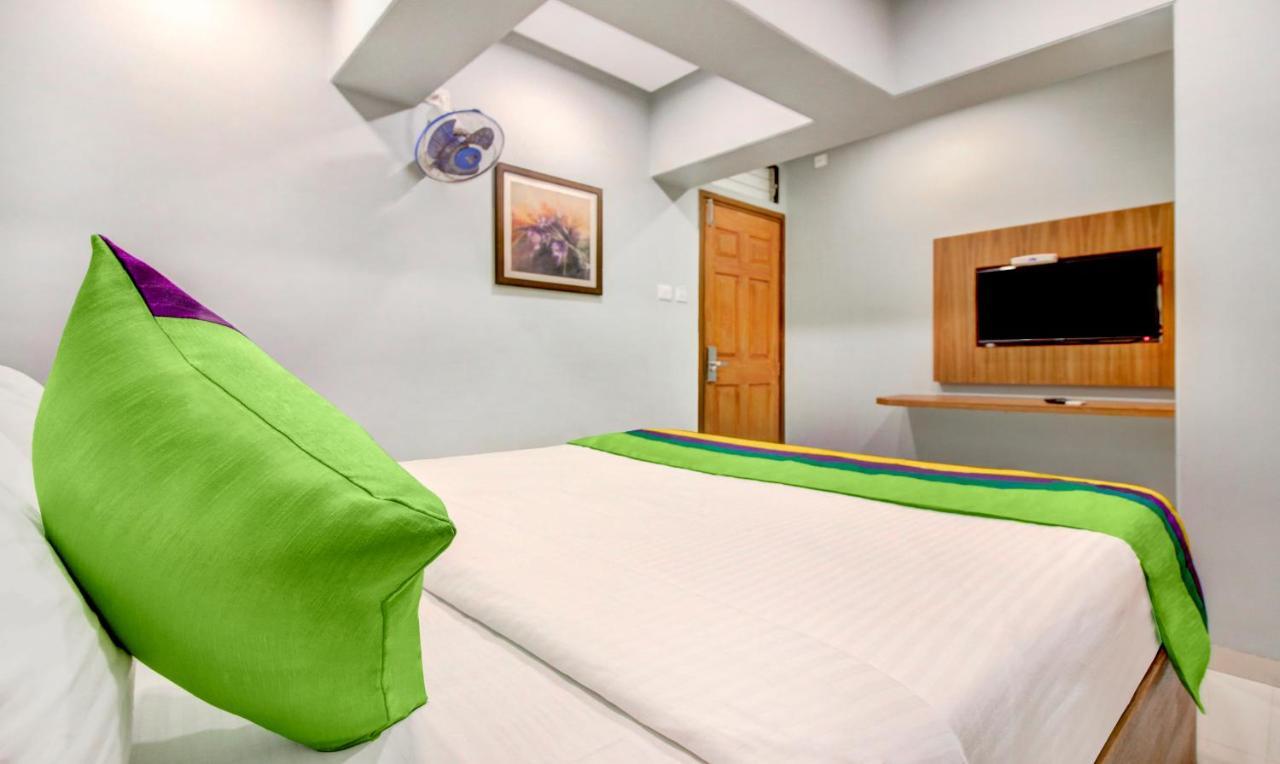 Hotel Treebo Cruz Royale Santacruz West Bombaj Exteriér fotografie