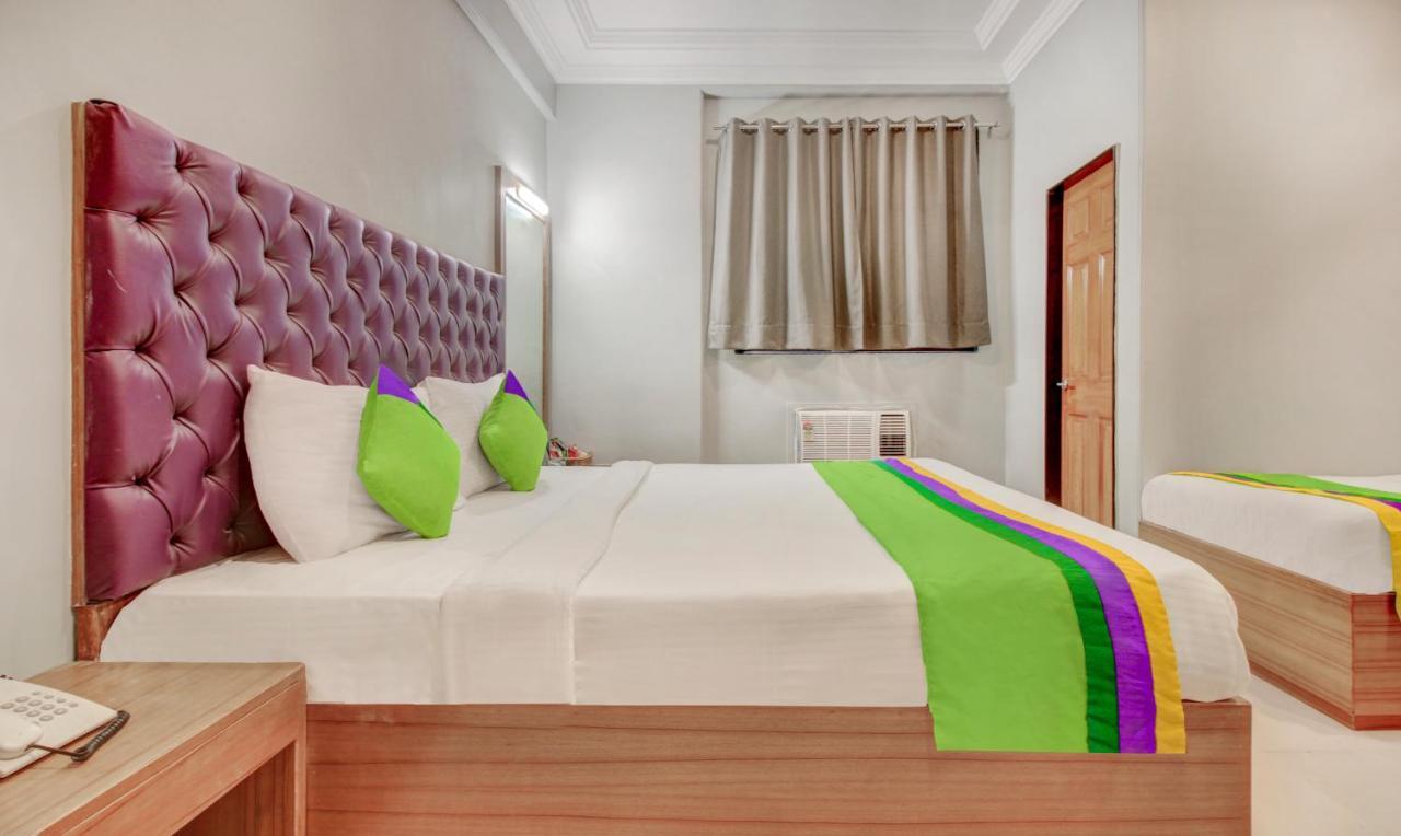 Hotel Treebo Cruz Royale Santacruz West Bombaj Exteriér fotografie